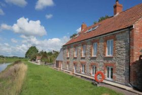 6 Bedroom Detached h...